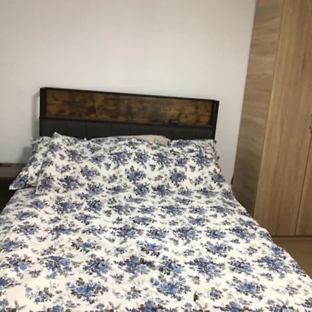 Cu 2 La Etaj 1 In Pozitie Centrala Centrala Appartement *