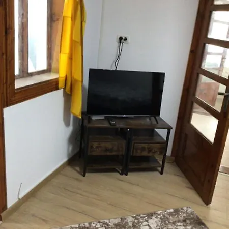 Cu 2 La Etaj 1 In Pozitie Centrala Centrala Appartement